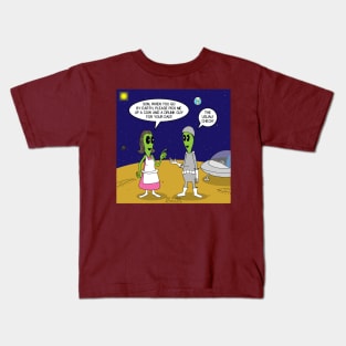 Alien Shopping Kids T-Shirt